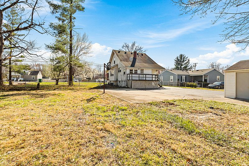 1837 Lower Hunters Trce, Louisville, KY 40216 Zillow