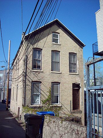 1st image of 946 W Concord Pl APT 2R