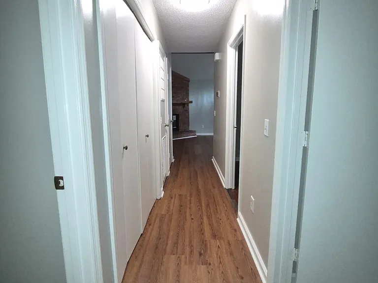 326 Nottingham Way — Photo 7