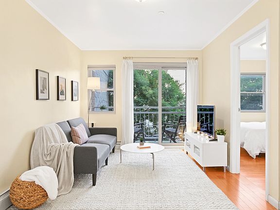 2nd image of 1427 Greene Ave #2F