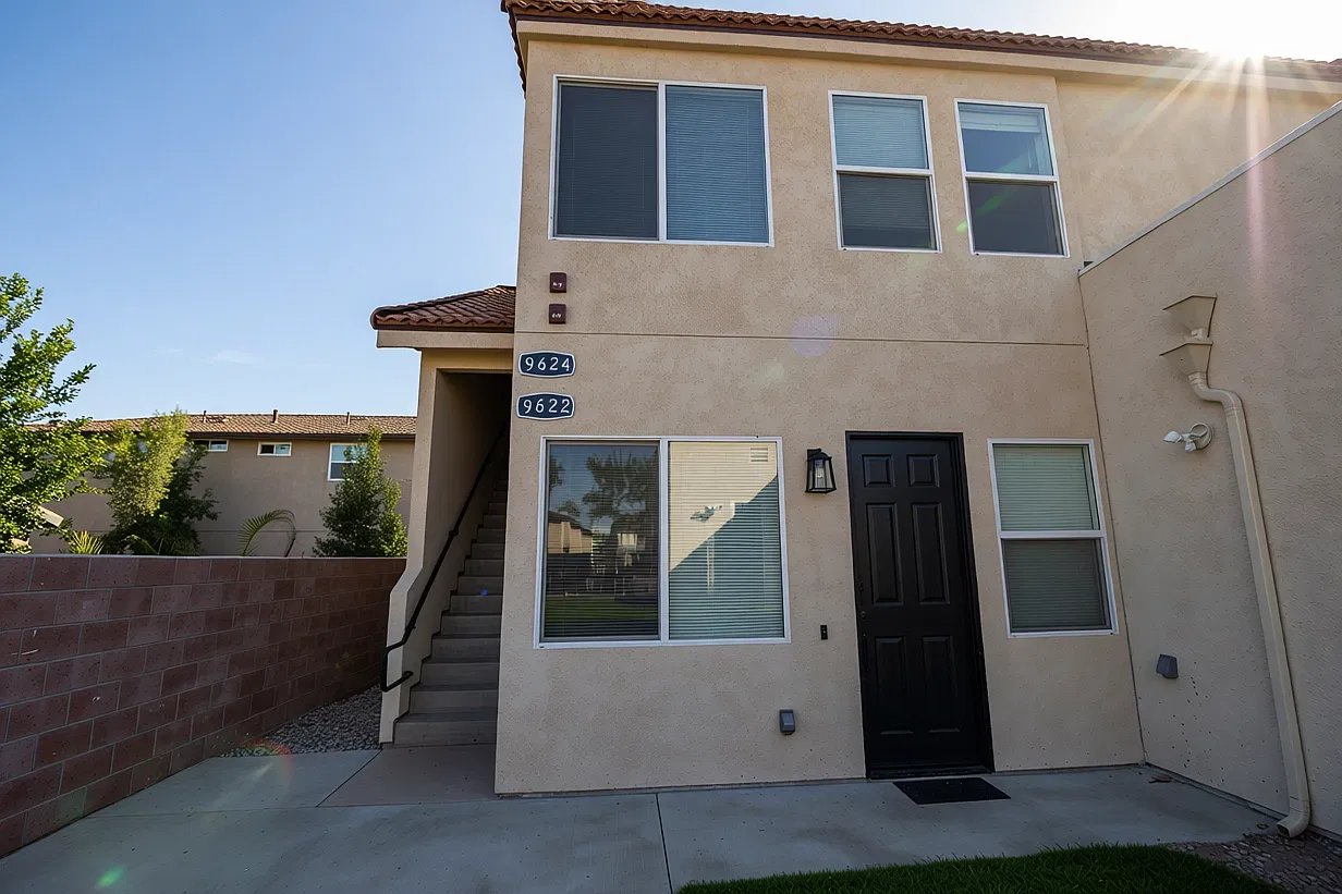3 bed, 1200 sqft, $3,500 — Photo 1
