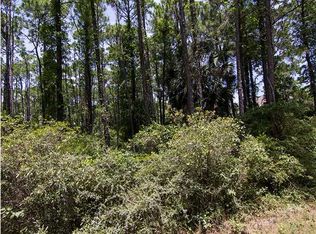 565 E Pine Ave, Eastpoint, FL 32328