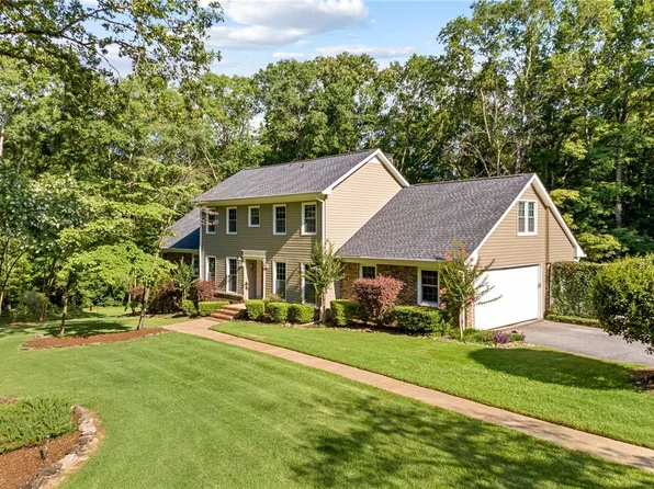 250 Mockingbird Ln, Auburn, AL 36830