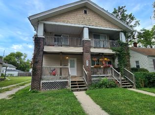 820 Douglas St, Bloomington, IL