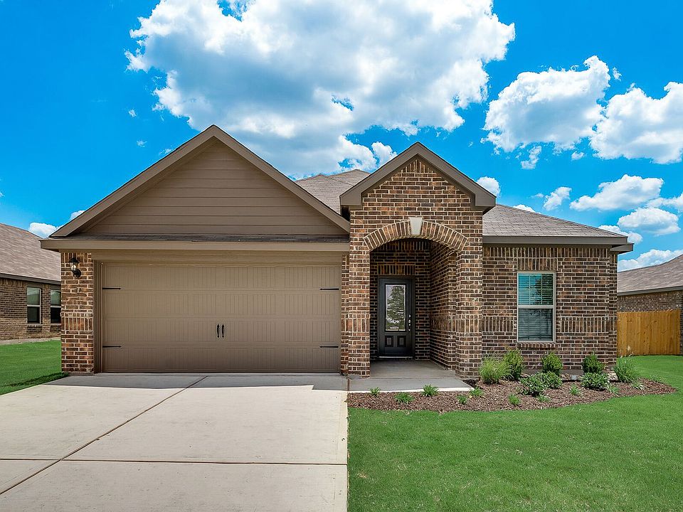 The Erie is a charming single story home at The Bridges
