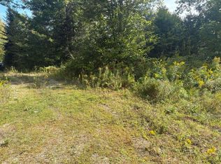 27 Boulder Dr, Gray, ME 04039