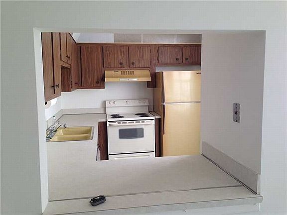 4th image of 9410 Tangerine Pl APT 107