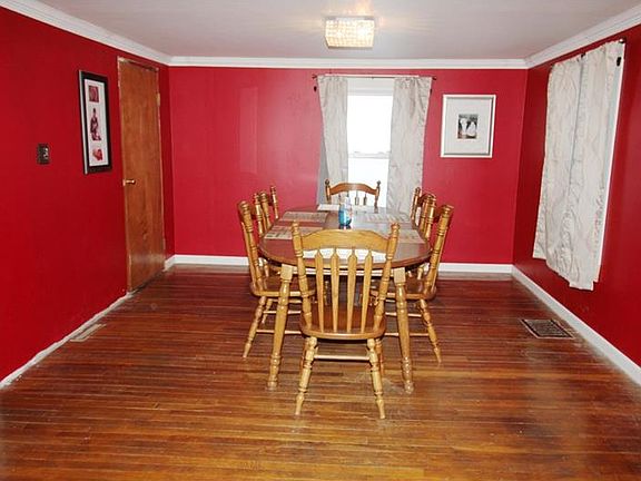 3rd image of 4 Williams Rd