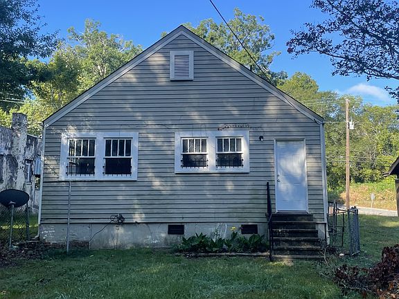 4th image of 8211 Rugby Ave