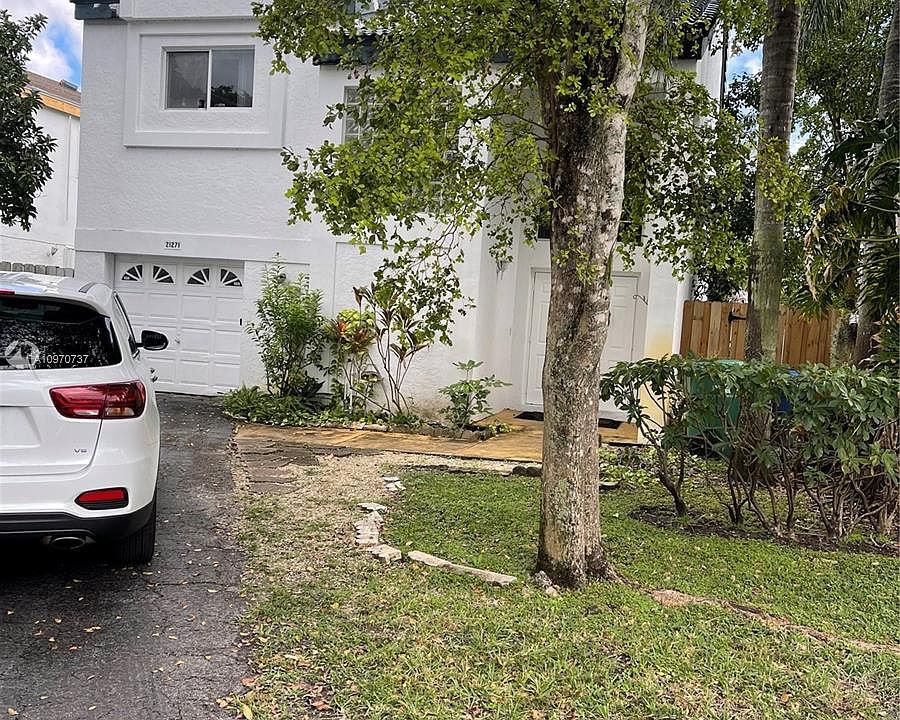 1st image of 21271 NE 3rd Ct #3