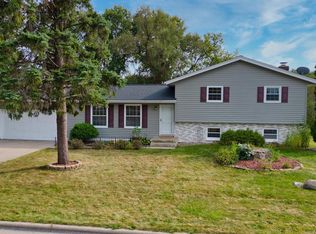 1125 Severson Dr, Sun Prairie, WI 53590