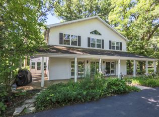 27W733 Beecher Ave, Winfield, IL 60190