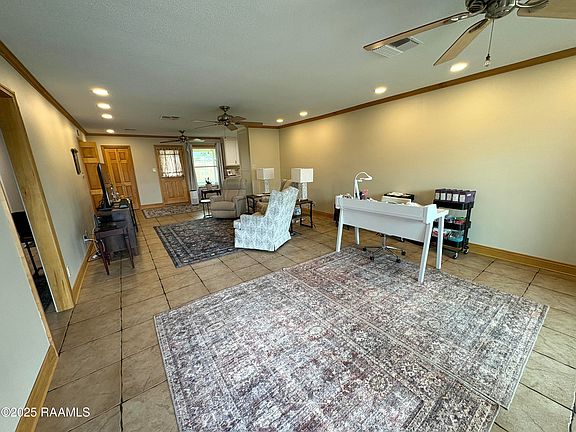 2nd image of 3122 Tammy Dr