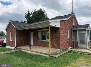 264 Jenny Wren Dr, Martinsburg, WV 25404