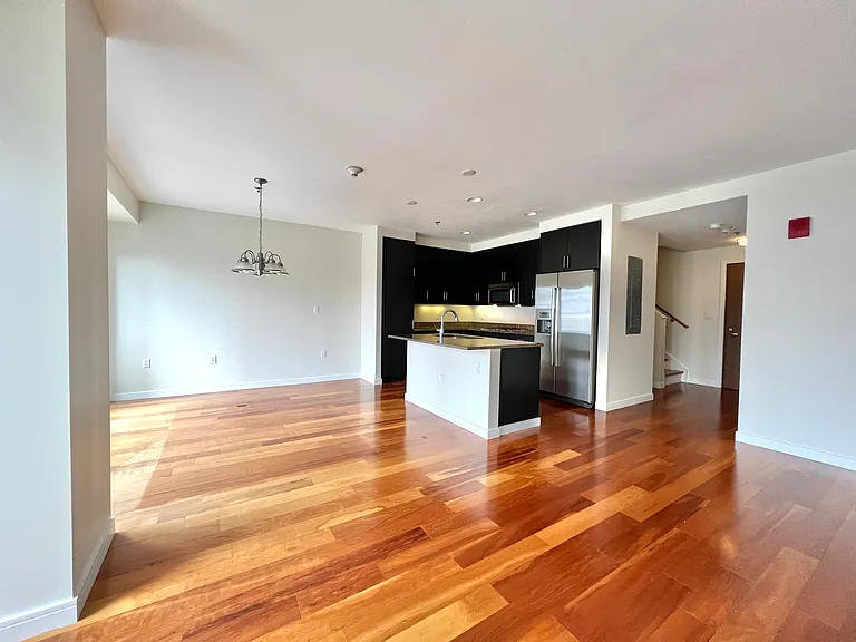 200 Exchange St #415 — Photo 8