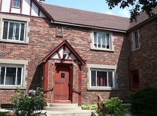 319 W Elm St APT 4, Sycamore, IL 60178