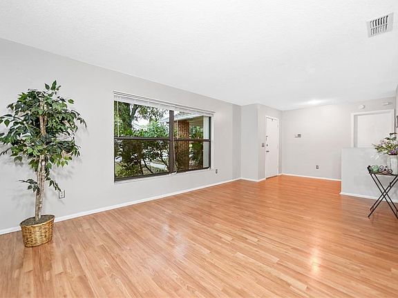 5th image of 3629 Jericho Dr