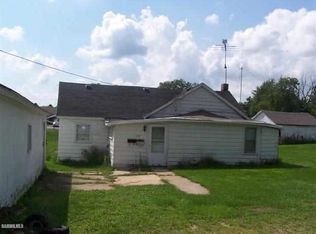 513 Clinton St, Warren, IL 61087