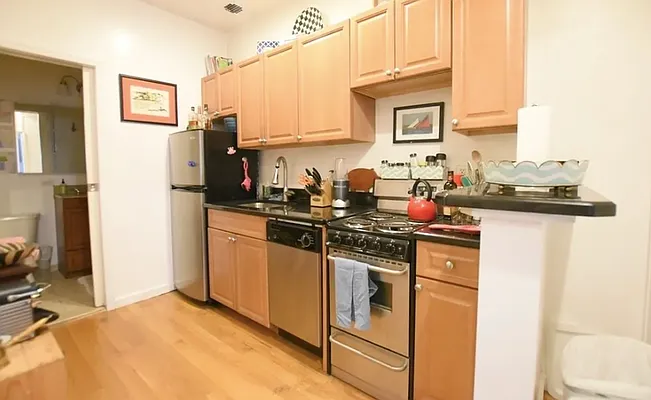 Rented by REAL New York | media 7