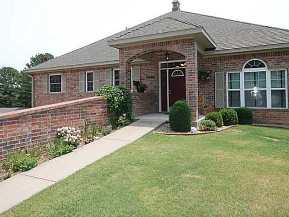 2nd image of 24 Heather Cir