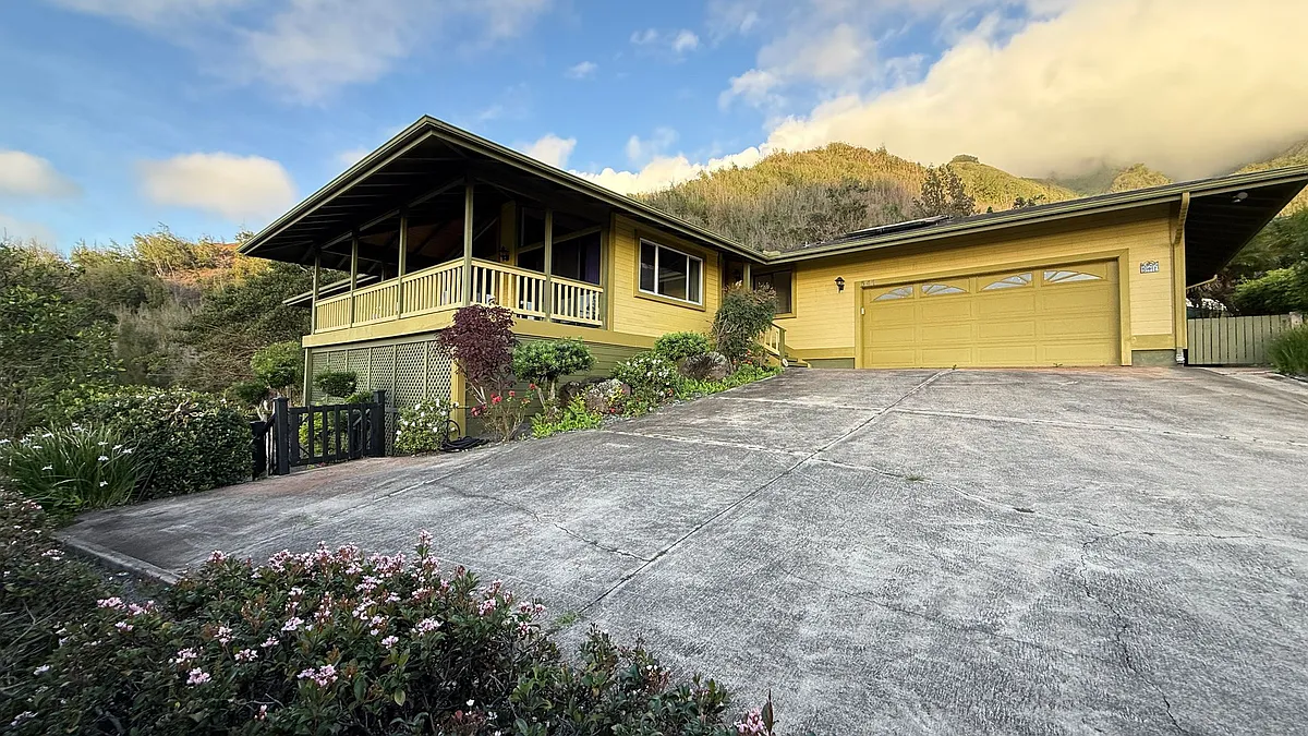 Building Photo - 541 Kulaiwi Dr