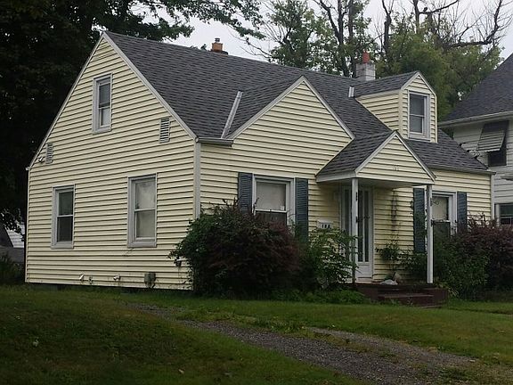 4th image of 186 Westwood Ave