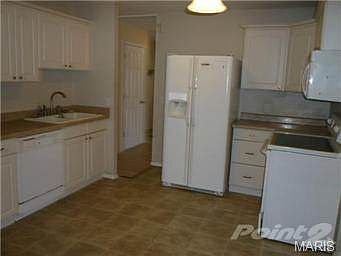 3rd image of 4933 Brockwood Dr