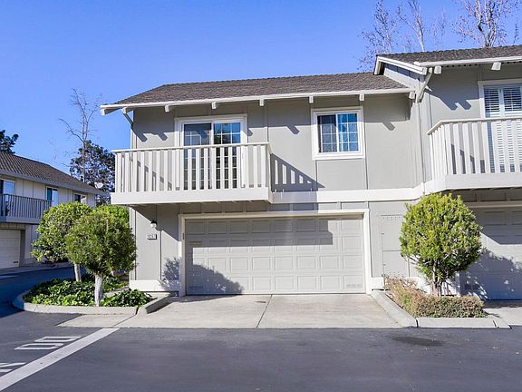 2nd image of 20267 Northbrook Sq
