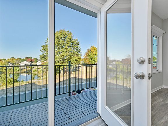 4th image of 1010 Sugarland Dr Unit D