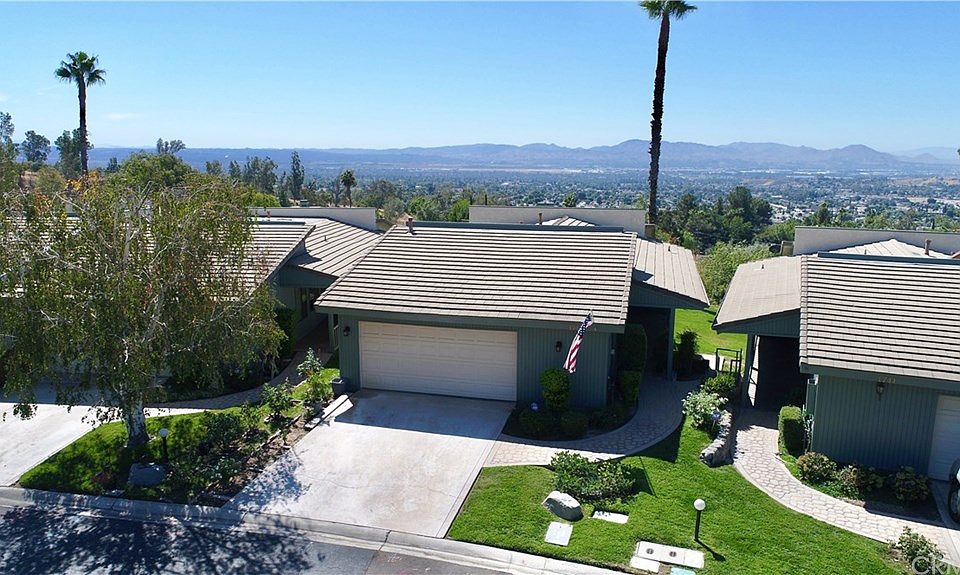 1st image of 1747 Lomas Privadas Ln