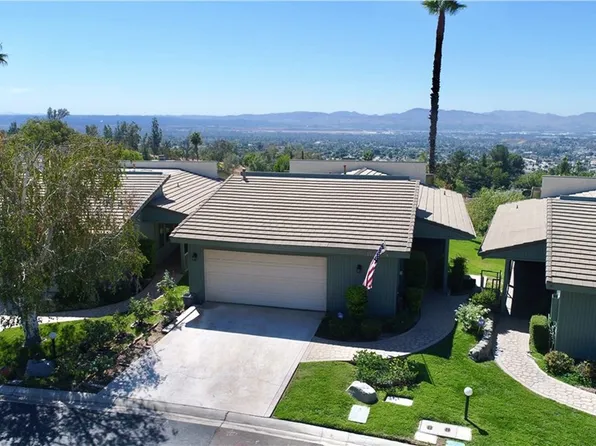 1747 Lomas Privadas Ln, San Bernardino, CA 92404