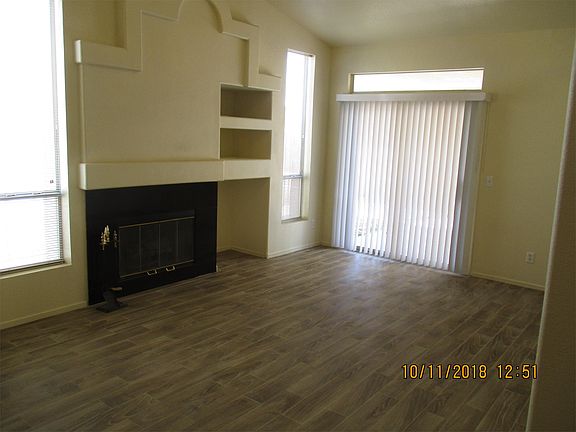 2nd image of 1827 Grand Prairie Ave
