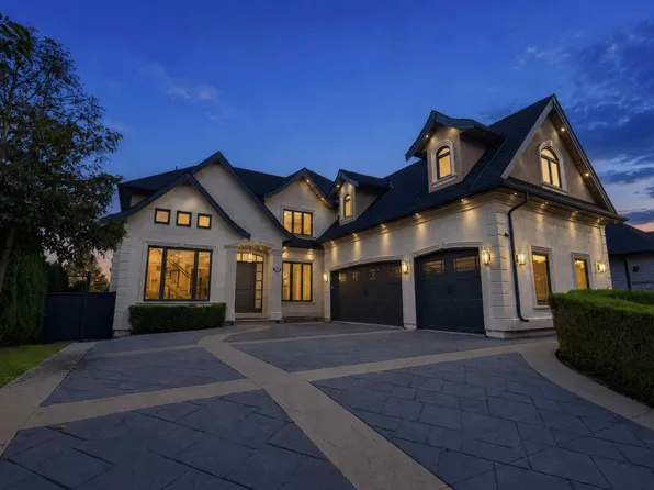 16636 57th Ave, Surrey, BC V3S 2L7