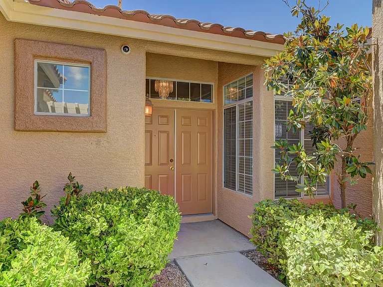 8437 Willowleaf Ct — Photo 6