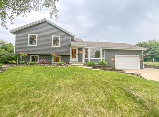 491 Quinlan Ct, Pewaukee, WI 53072