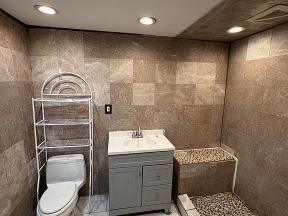 Main bath + shower