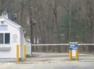 213 Hill Rise, Calverton, NY 11933