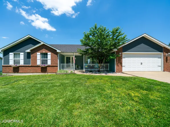16917 Holiday Cir, Boonville, MO 65233