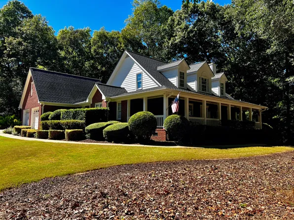 2001 Derby Ln, Bogart, GA 30622