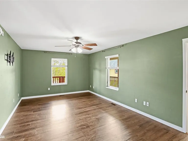 1421 N Landmark Dr — Photo 7