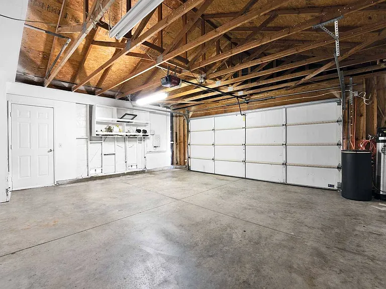 12675 Elmhurst Dr — Photo 28