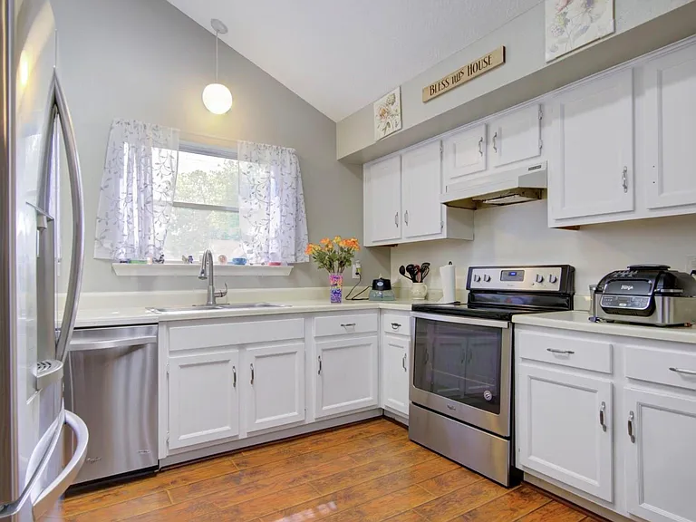 5810 Wildfire St — Photo 4