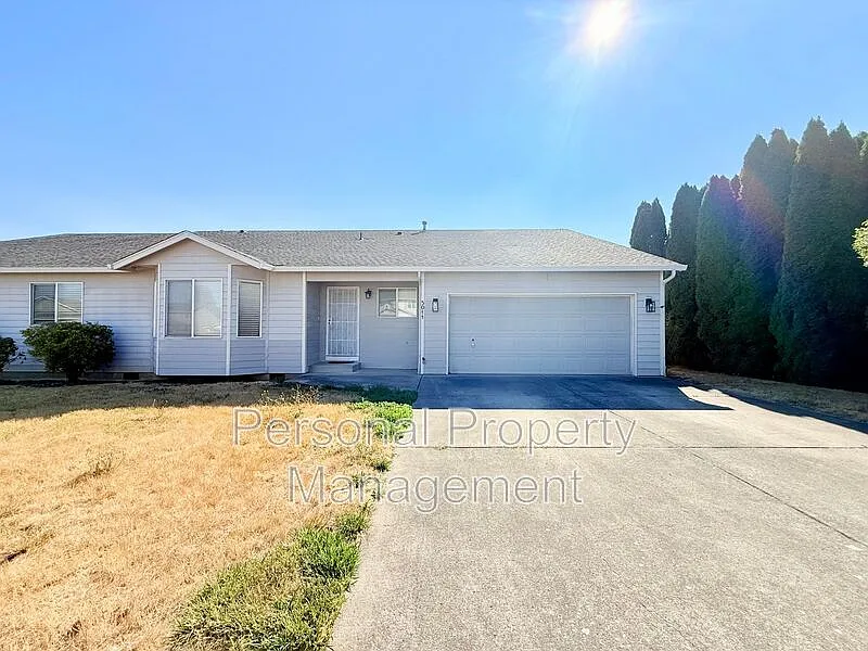 5011 NE 129th Ave