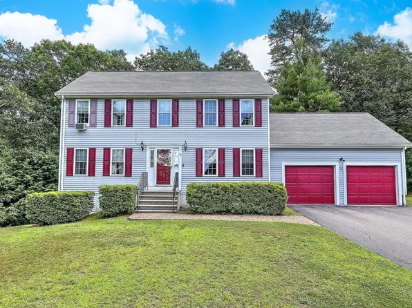 30 Pine Warbler Way, Bellingham, MA 02019