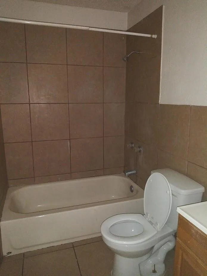 3 bed, 950 sqft, $1,150 — Photo 3