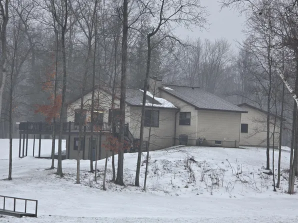 8980 E 128th St, Sand Lake, MI 49343