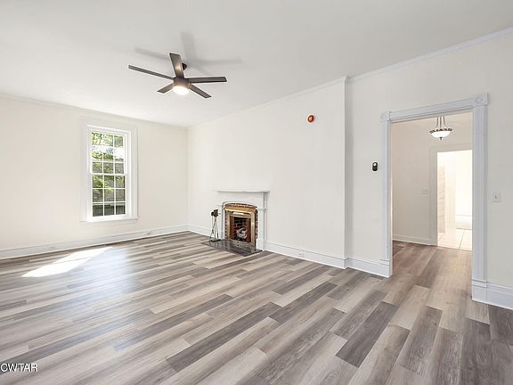 2nd image of 1005 N Lafayette Ave