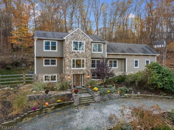 82 Seneca Lake Rd, Sparta Twp., NJ 07871