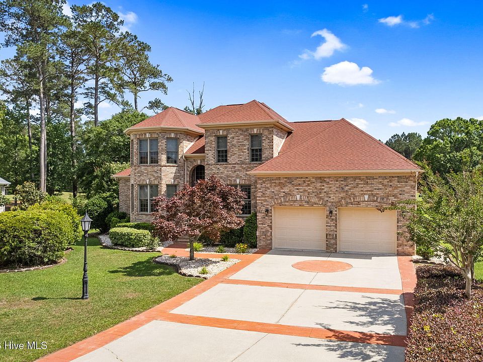 1st image of 567 Fairburn Court NW