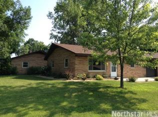 636 W 2nd St, Waconia, MN 55387